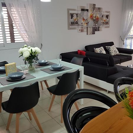 Paradise Gardens IV 2 Bd Amazing Apartment Paphos Buitenkant foto