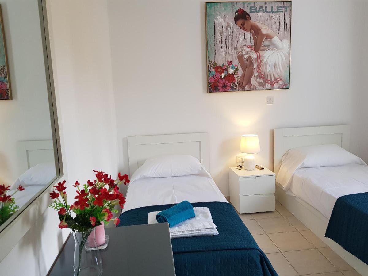 Paradise Gardens IV 2 Bd Amazing Apartment Paphos Buitenkant foto