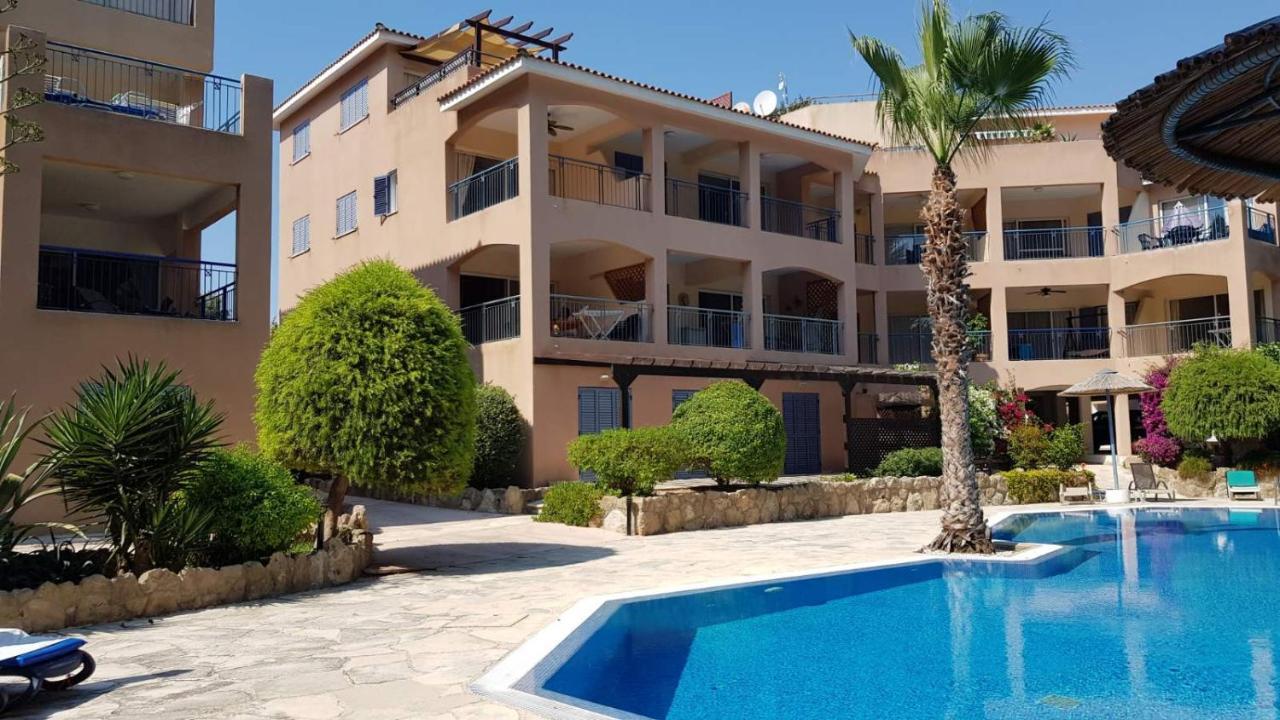 Paradise Gardens IV 2 Bd Amazing Apartment Paphos Buitenkant foto