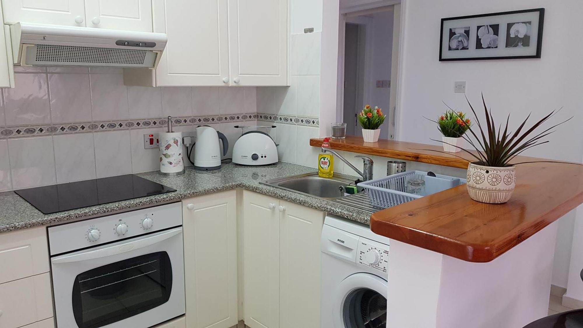 Paradise Gardens IV 2 Bd Amazing Apartment Paphos Buitenkant foto
